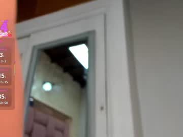 holly_nicole18