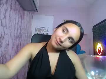 maylin_hornyy19