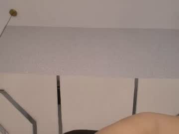 mia_bennett__