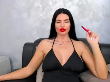 queenloraa