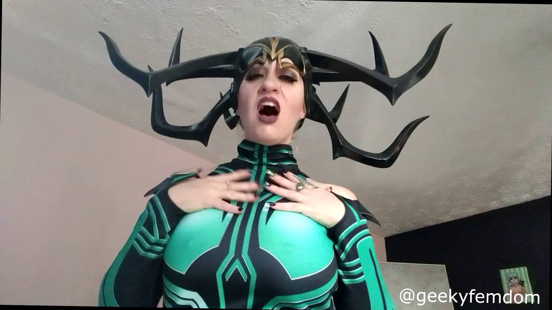 Hela Domination cosplay — 37