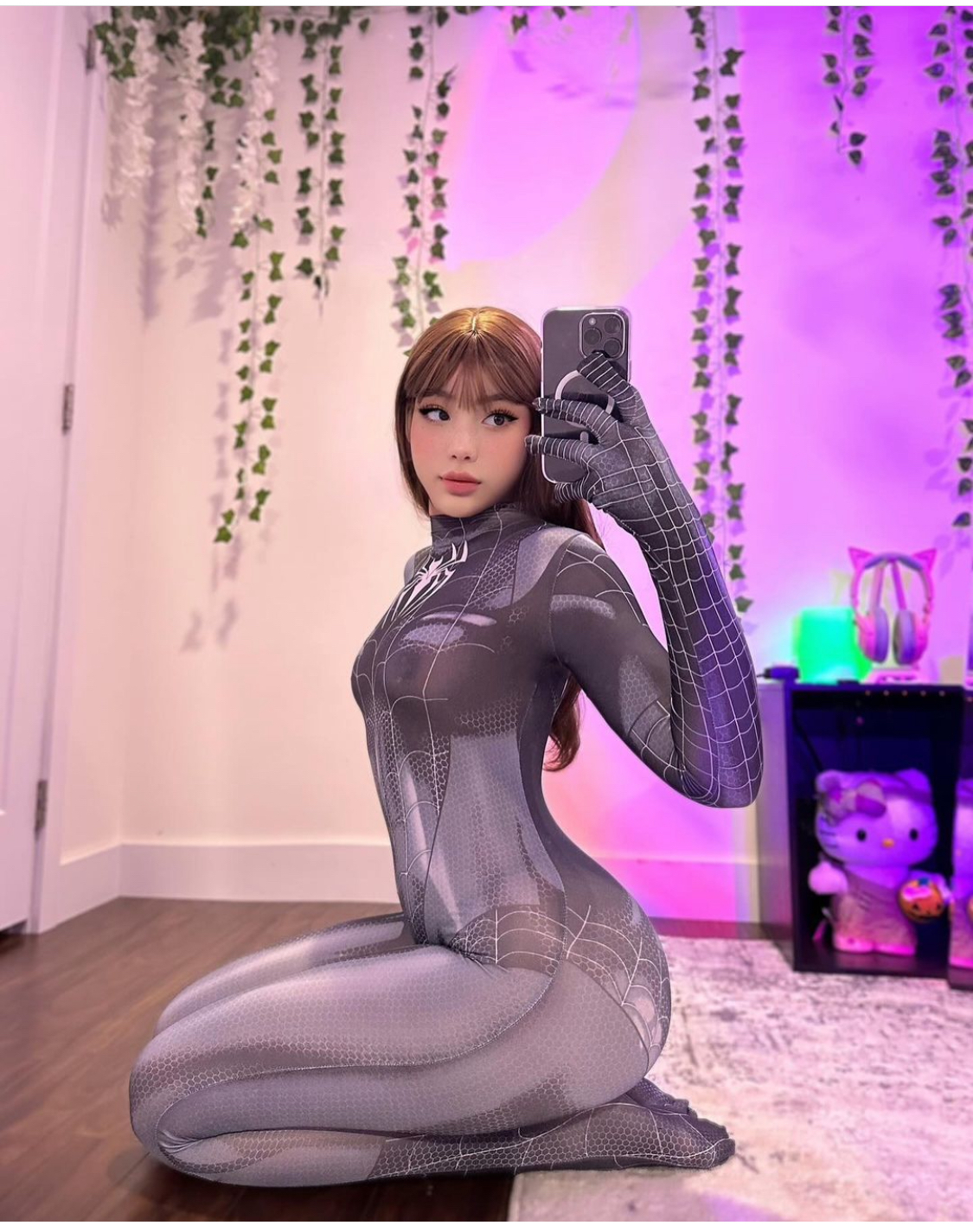 Cosplay Pet — 19