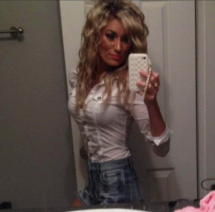 Big tits MILFS Selling Their Bombshell Bras — 33
