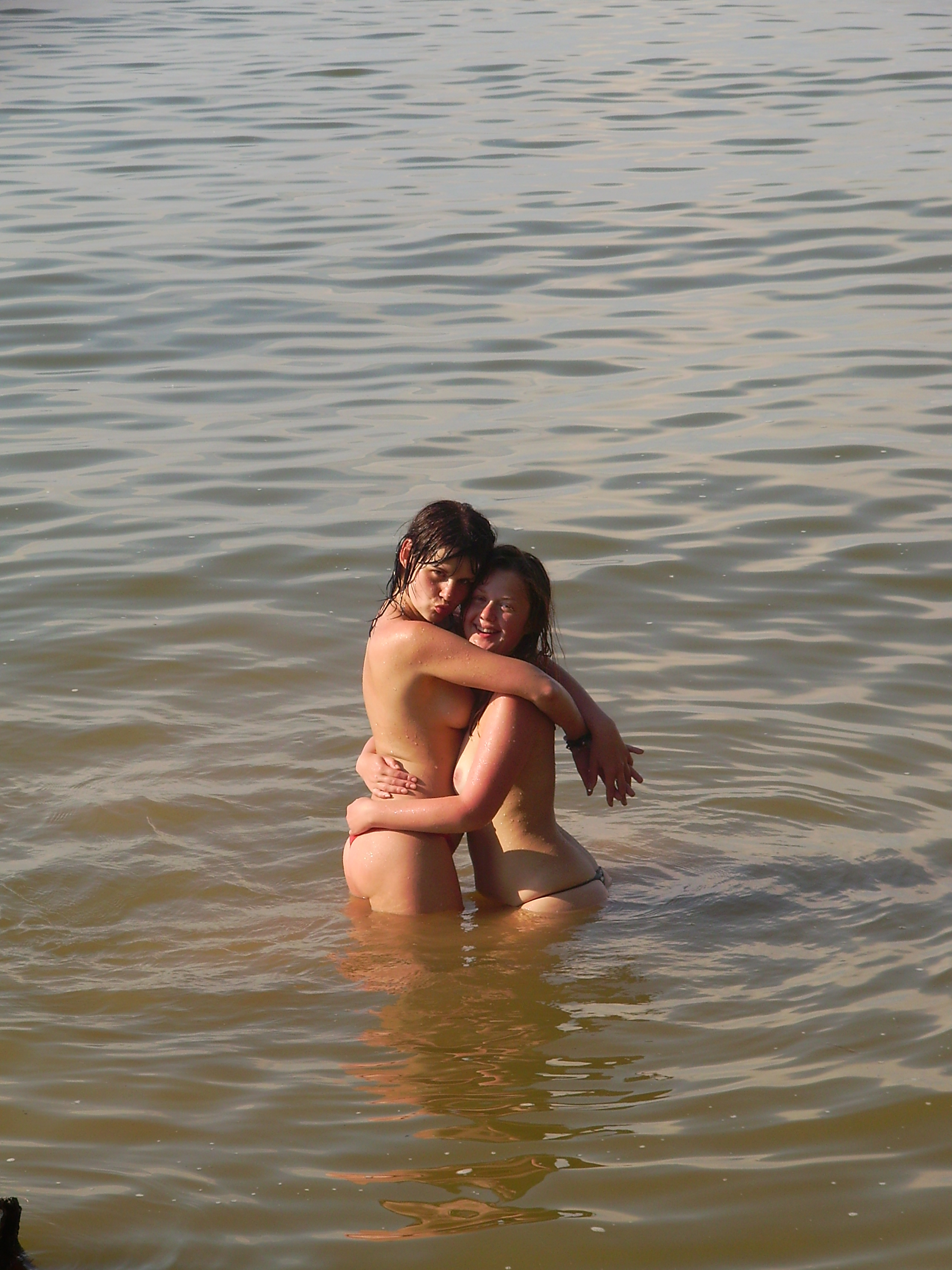 Amateur Girls Holiday Pics — 30