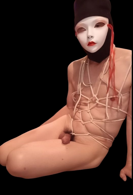 Wearing a mask and tying up your own body — 24