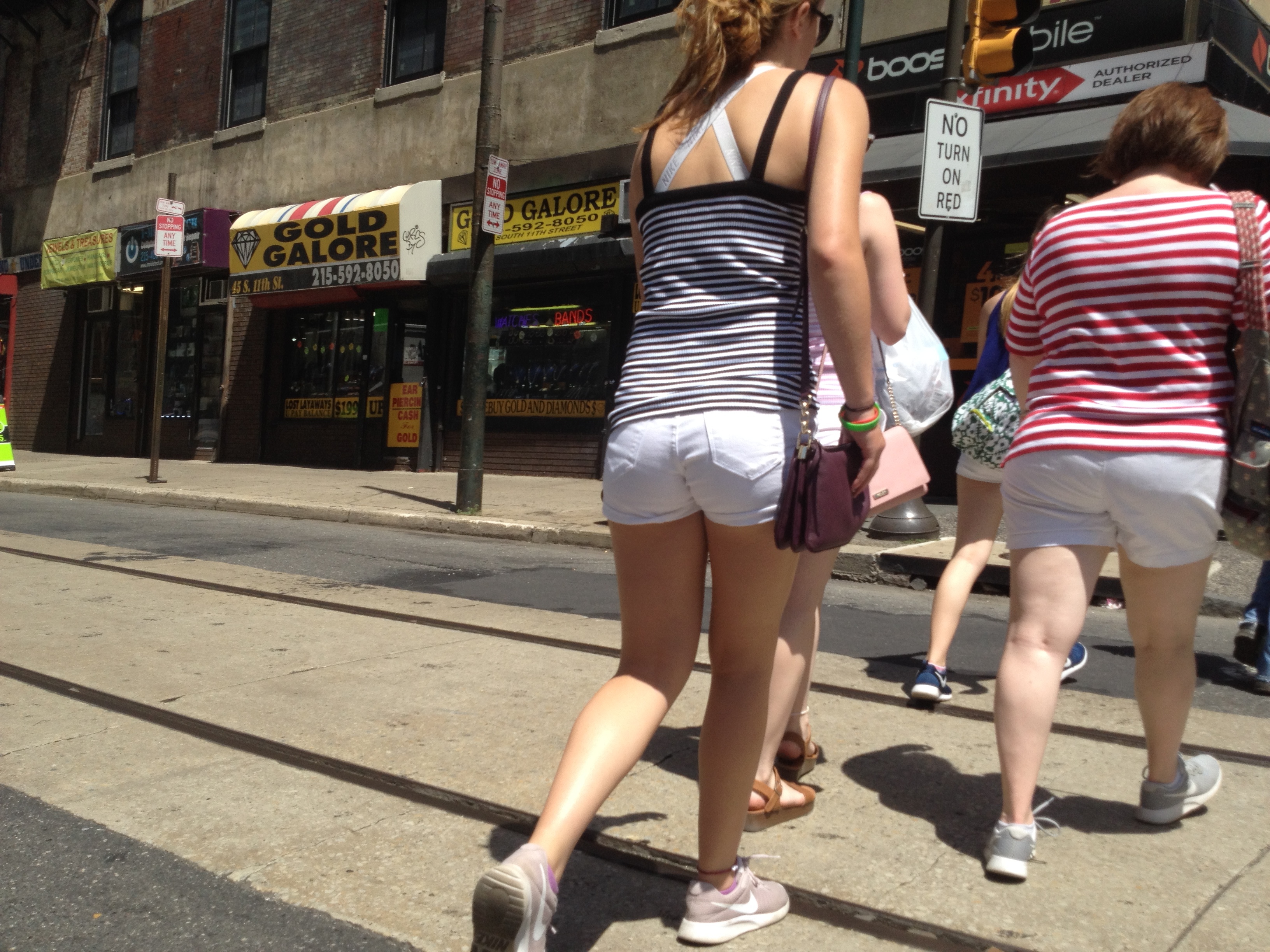 Candid Teen VPL in the City — 44