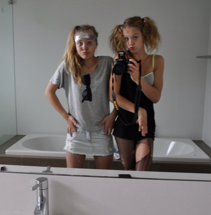 when brothers ask sisters to pose — 14