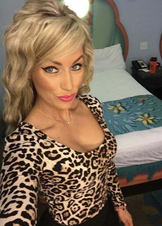 Big tits MILFS Selling Their Bombshell Bras — 26