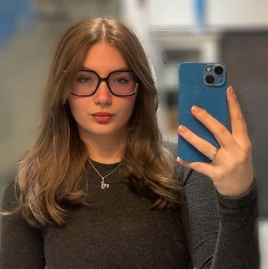 French slut Elisa — 7